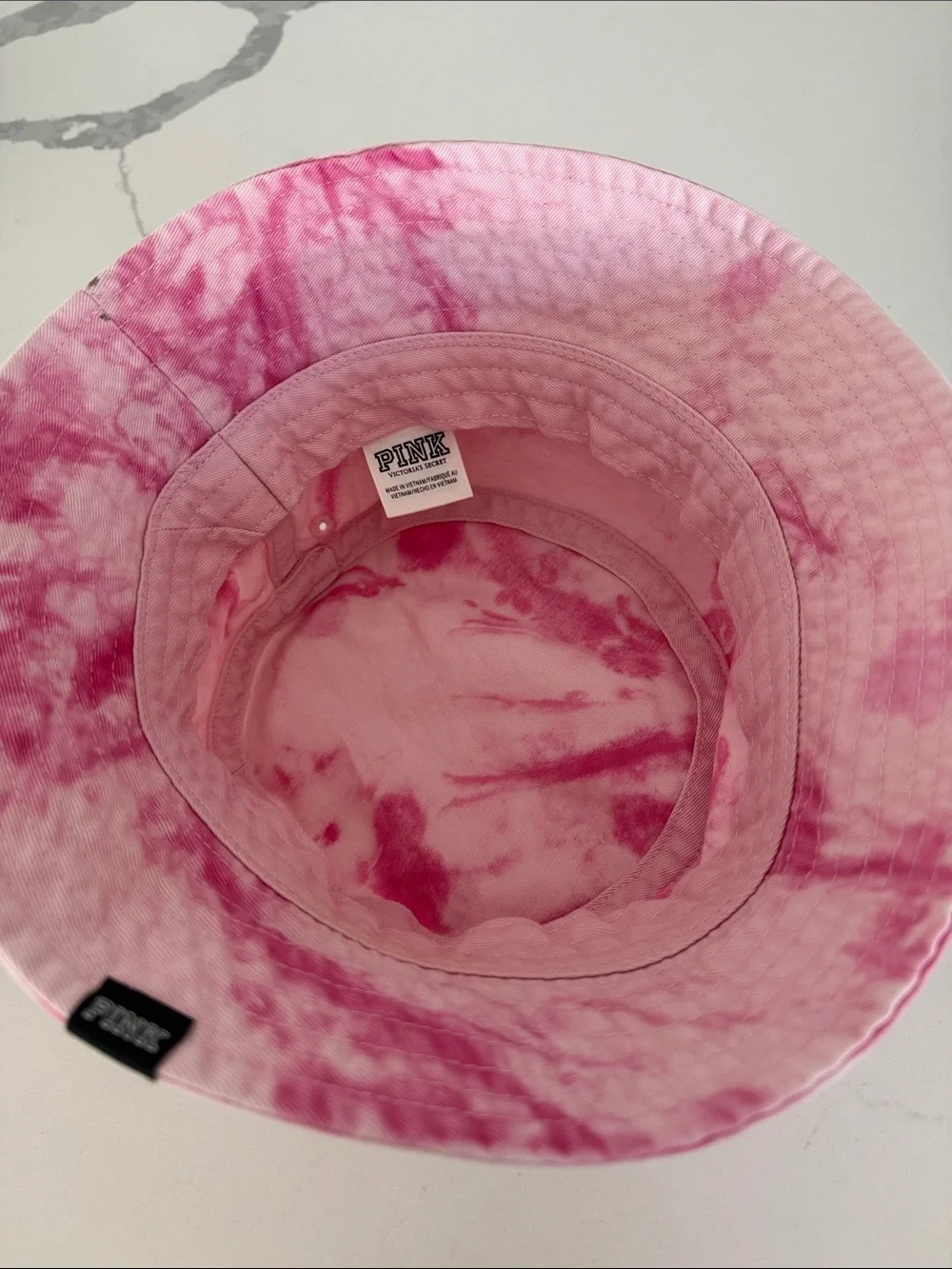 PINK Victoria’s Secret Pink & White Tie-Dye Bucket Hat - Picture 6 of 6